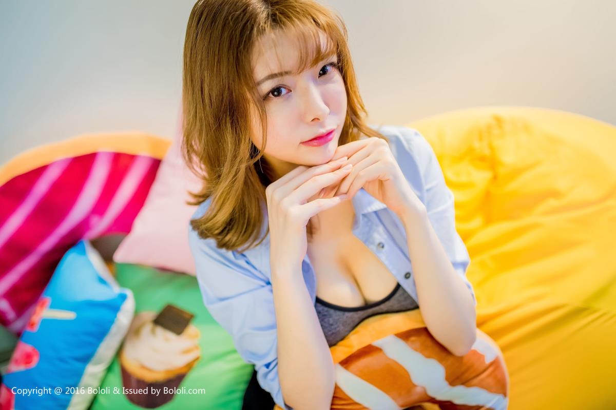 Bololi波萝社御姐夏小秋秋秋青春系黑丝美腿性感写真