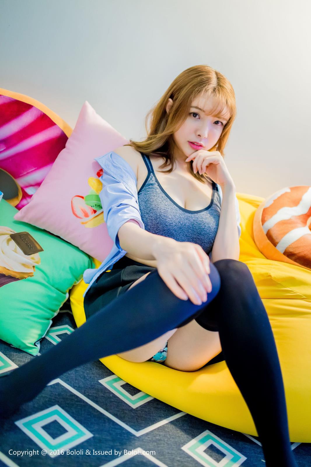Bololi波萝社御姐夏小秋秋秋青春系黑丝美腿性感写真