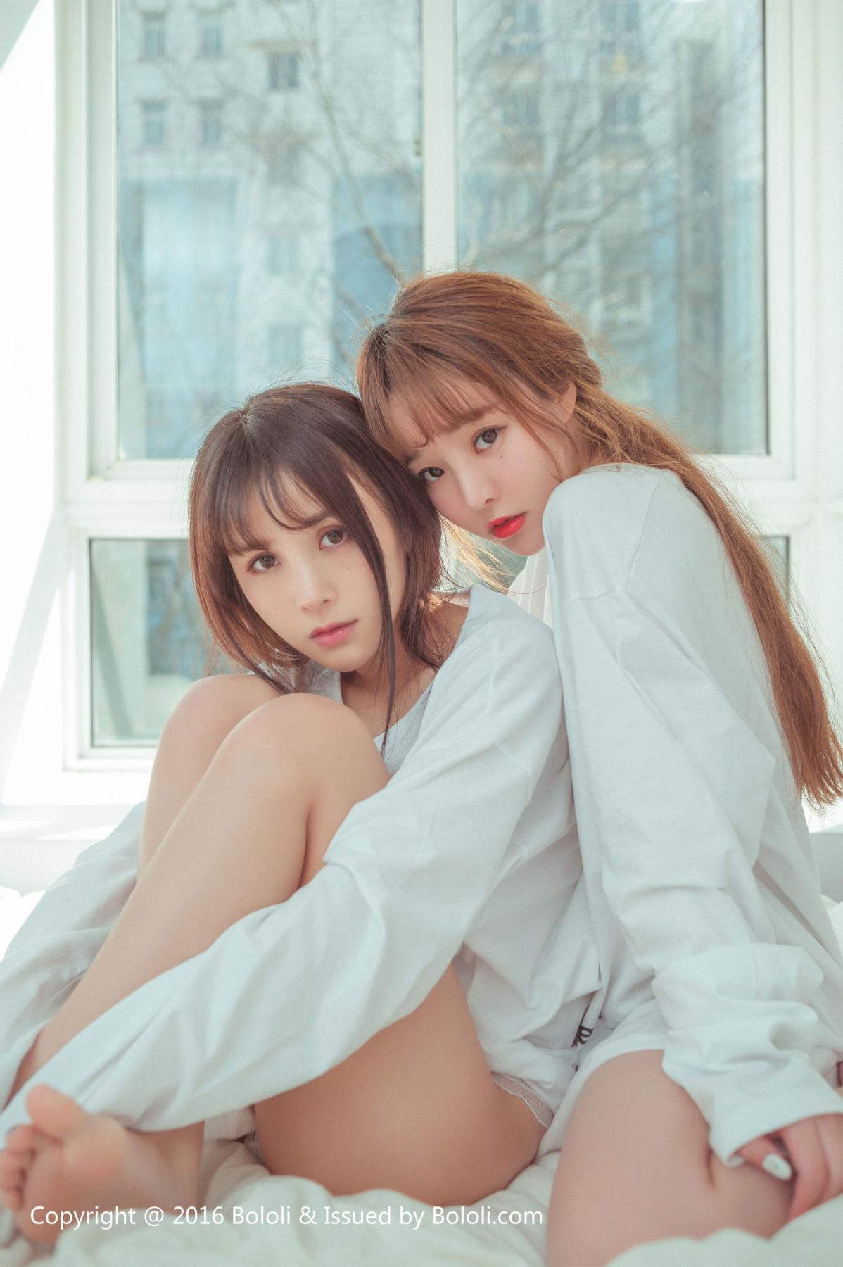 波萝社姐妹花柳侑绮/夏美酱超大尺度丝袜美腿写真