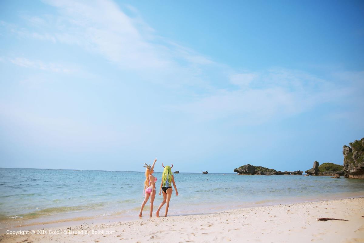 性感姐妹花夏美酱&柳侑绮身着比基尼COS妹抖龙