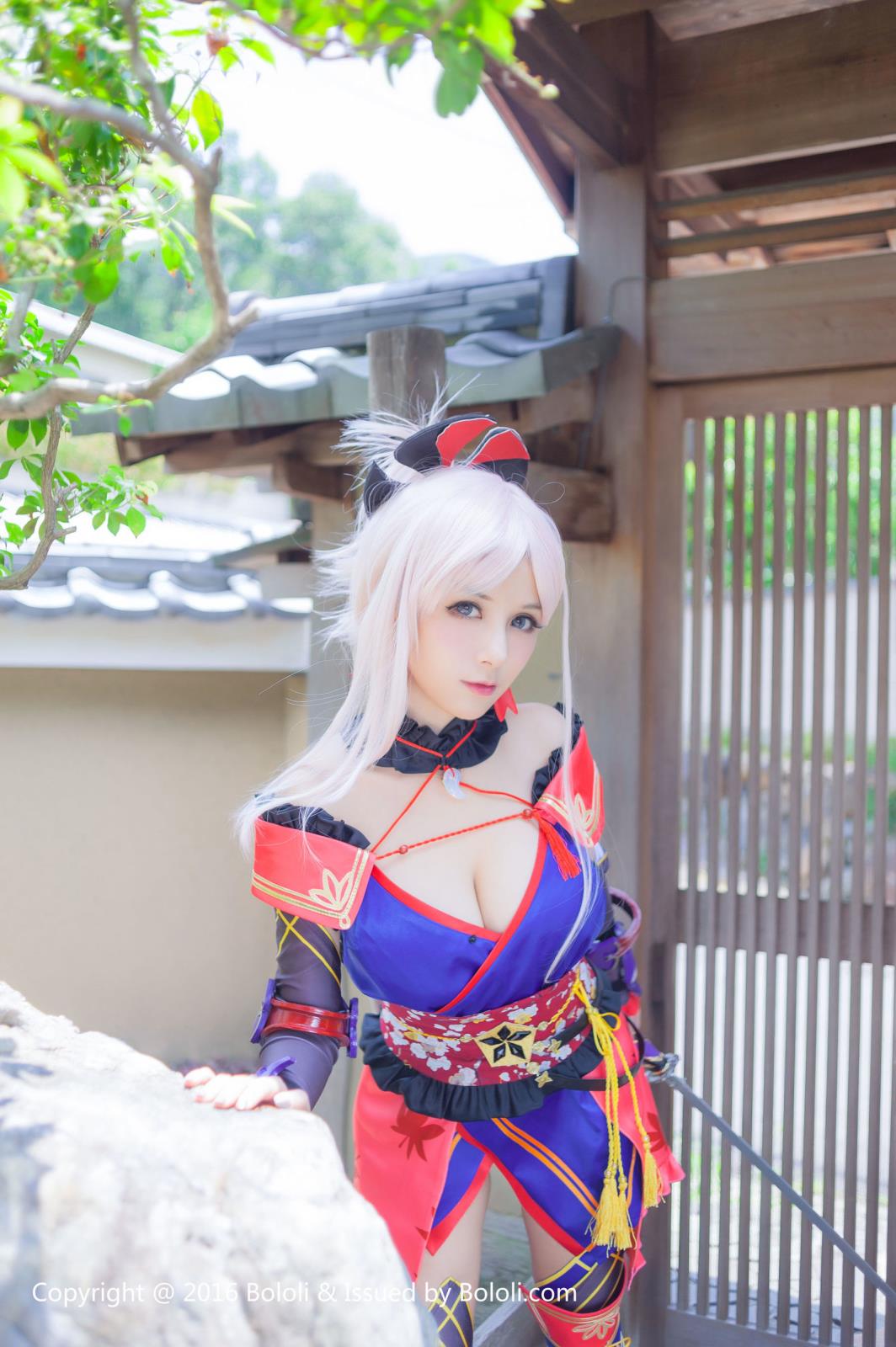 COSer夏美酱古典风COSPLAY宫本武藏露爆乳福利