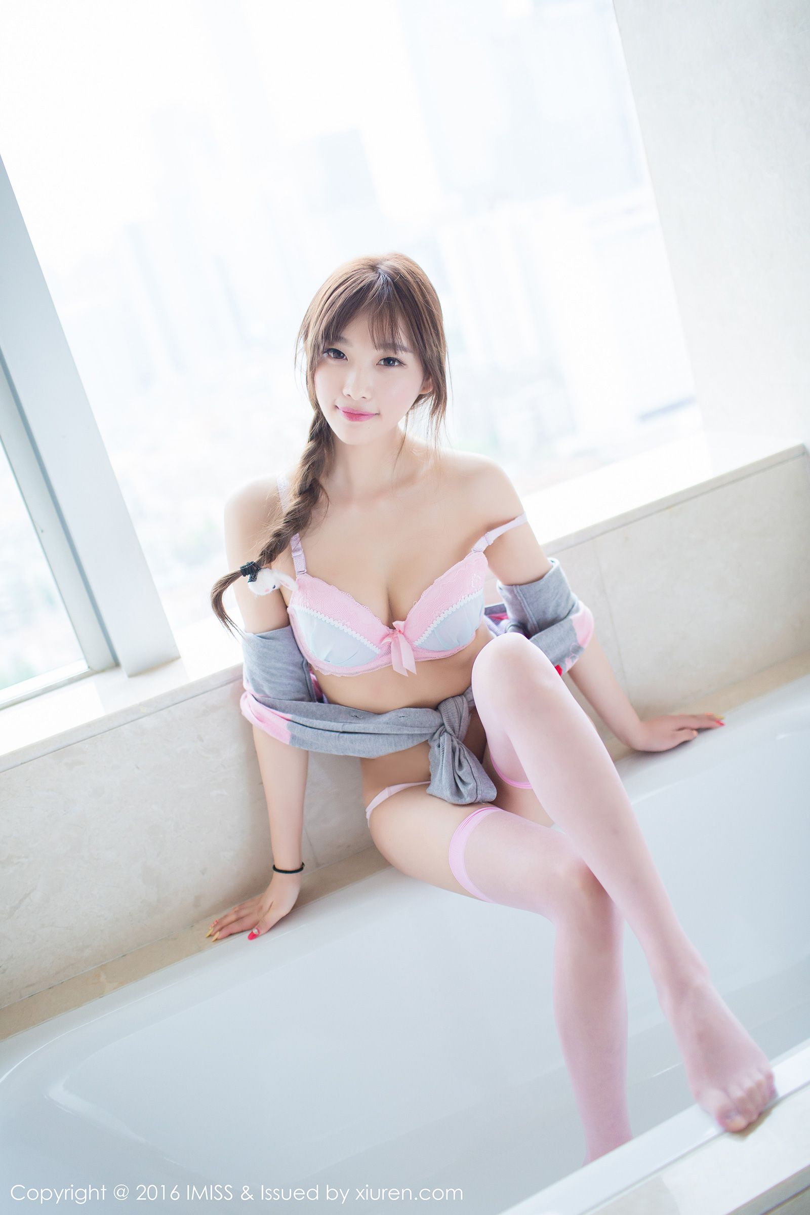 宅男女神sugar小甜心CC丝袜美腿内衣诱惑性感写真