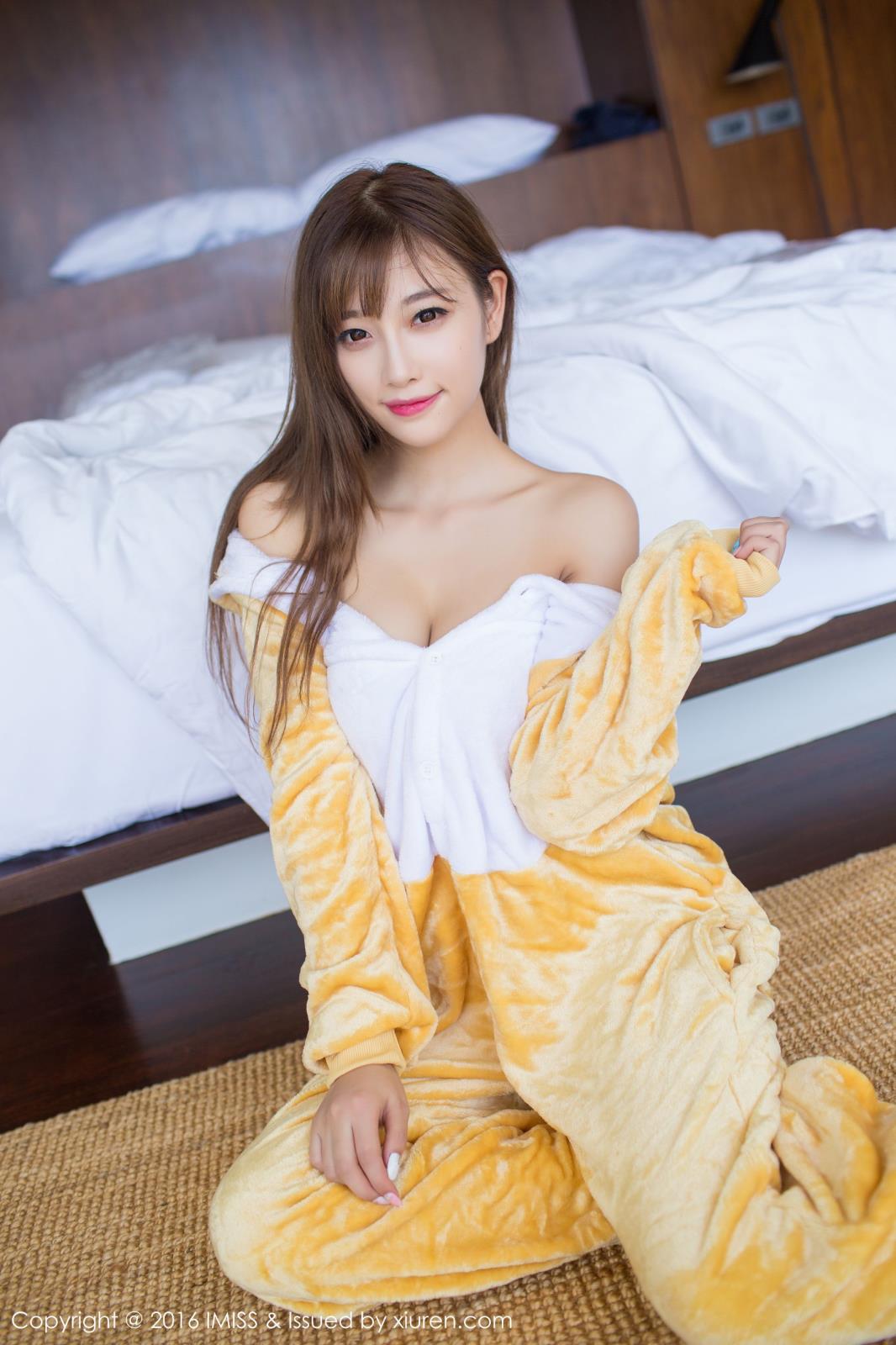 旗袍美女sugar小甜心CC黑丝美腿苏梅岛旅拍