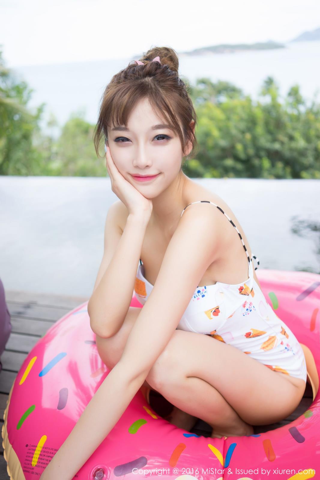 美女模特sugar小甜心CC职场OL黑丝美腿苏梅岛旅拍