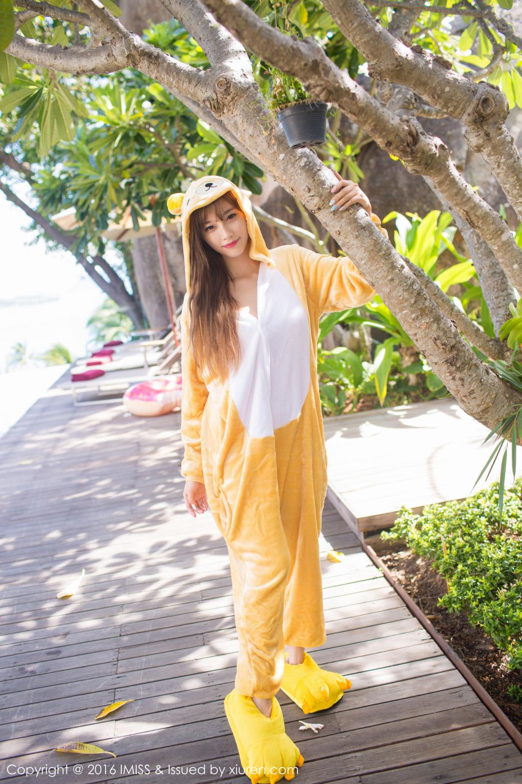 旗袍美女sugar小甜心CC黑丝美腿苏梅岛旅拍