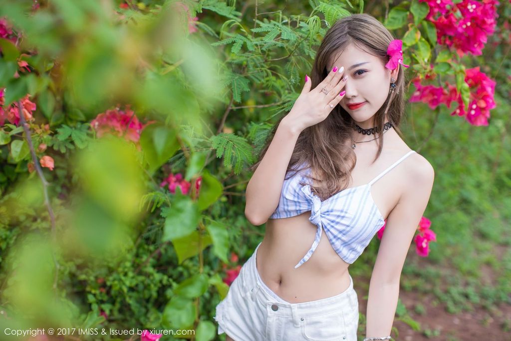 IMiss爱蜜社香车美女杨晨晨sugar修长美腿塞班清新旅拍