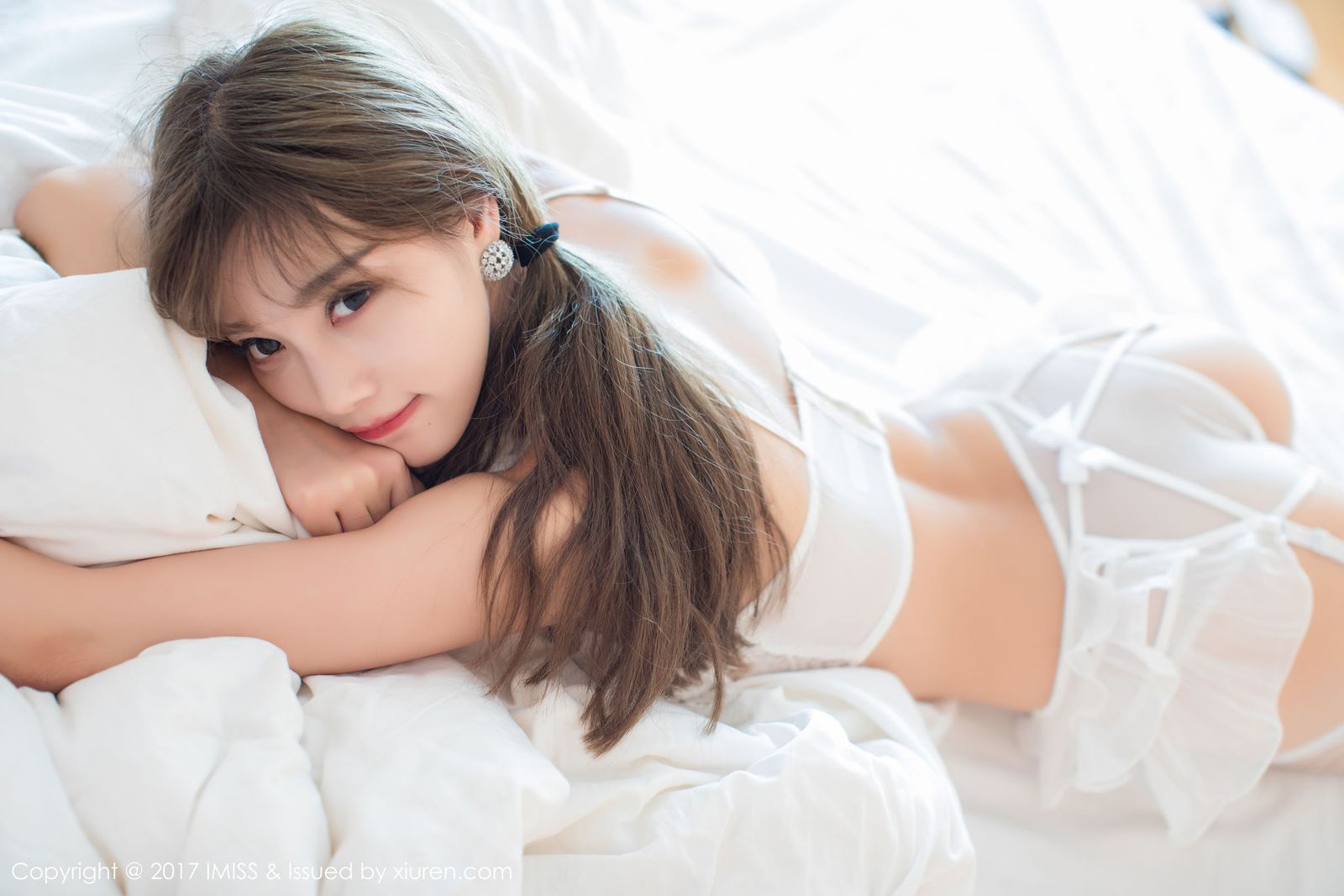 甜美女神杨晨晨sugar比基尼丝袜美腿内衣诱惑塞班岛旅拍