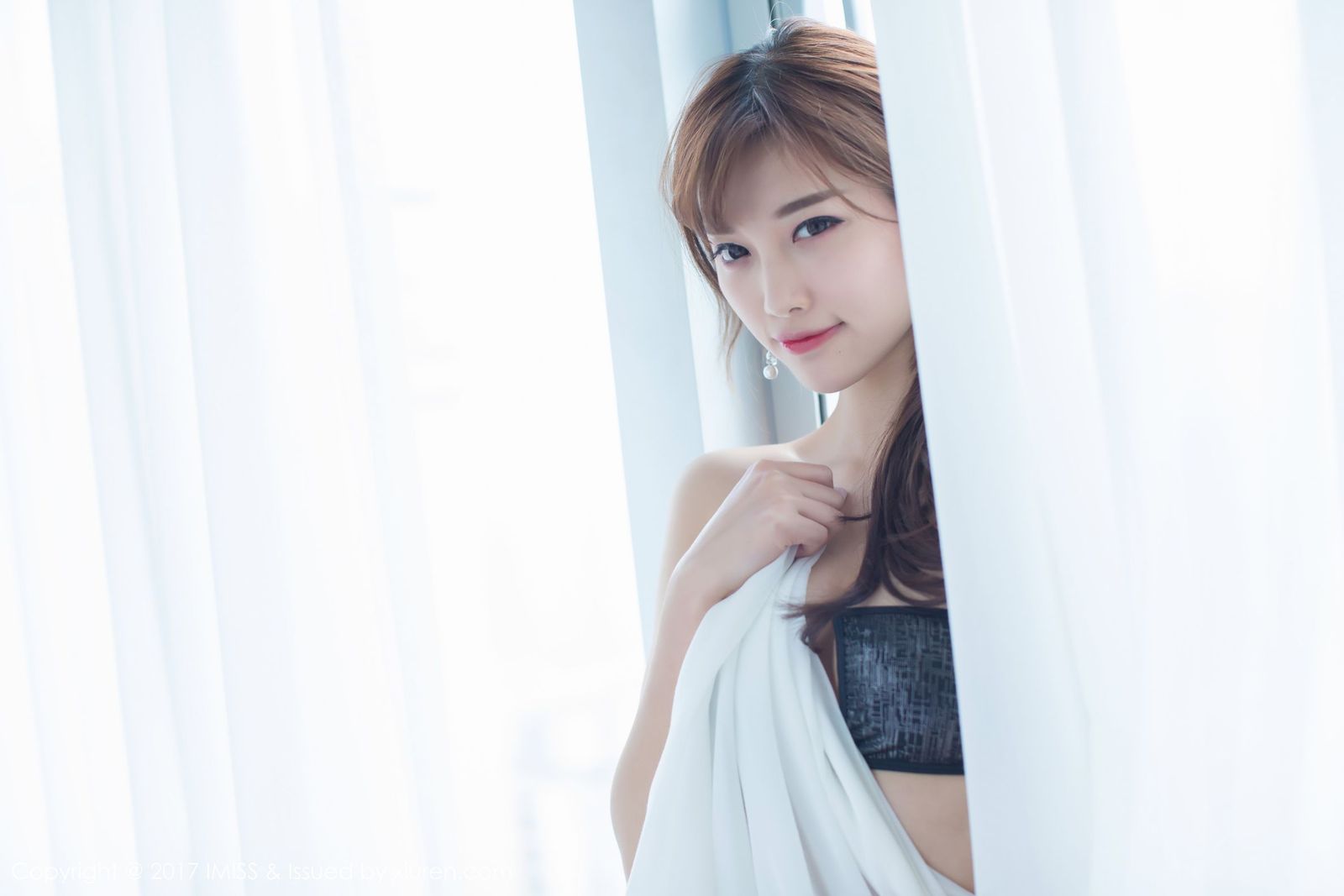 甜美女神杨晨晨sugar性感爆乳丁字裤私房套图