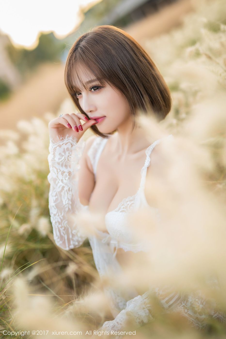 甜美女神杨晨晨sugar性感室外蕾丝内衣写真诱惑