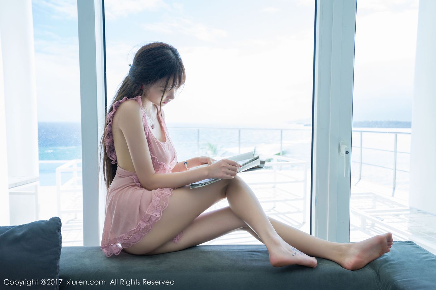 甜美女神杨晨晨sugar长滩爆乳厨娘制服诱惑旅拍
