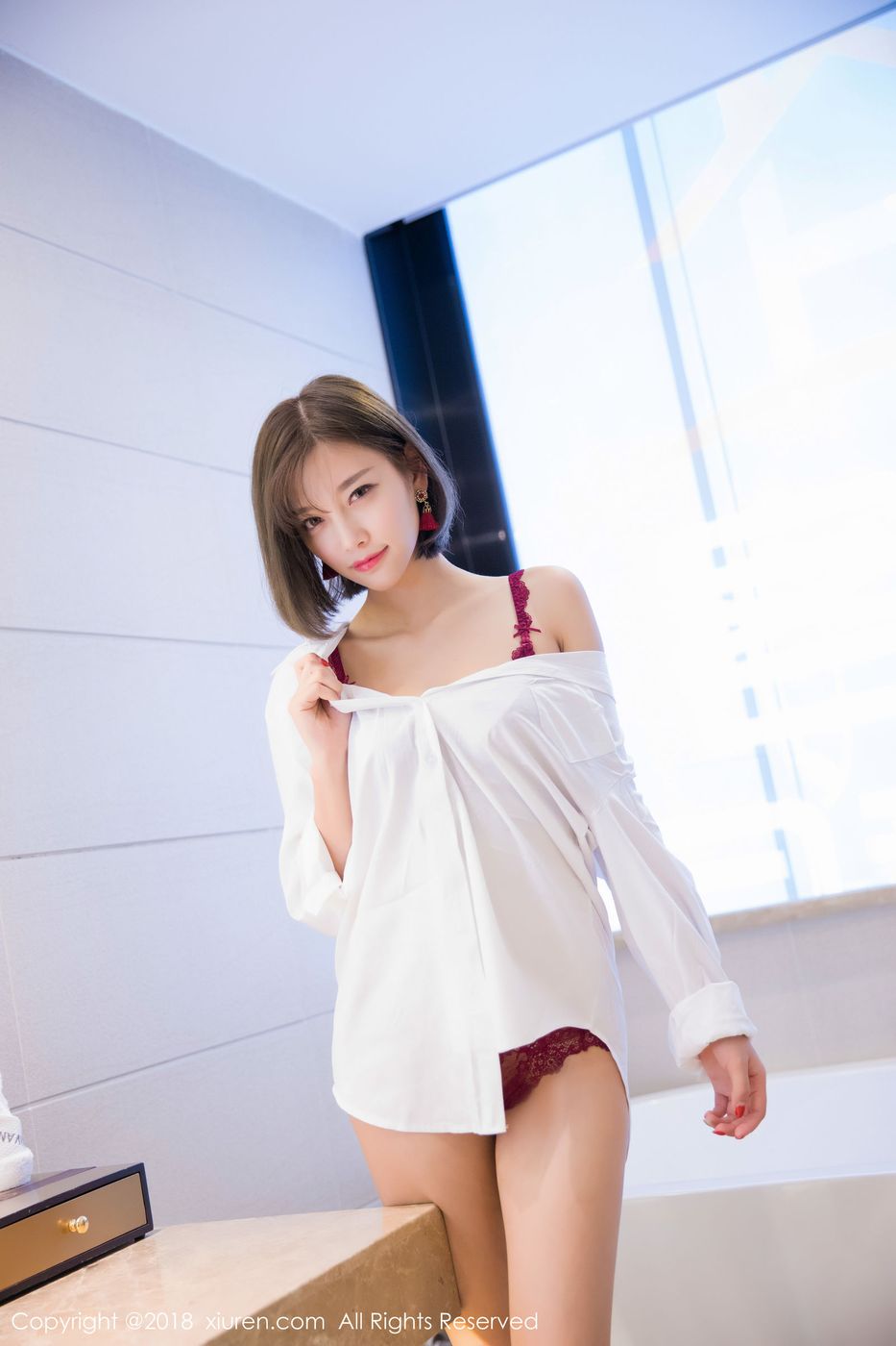 性感女神杨晨晨sugar蓝色礼服白衬衫内衣诱惑撩人写真