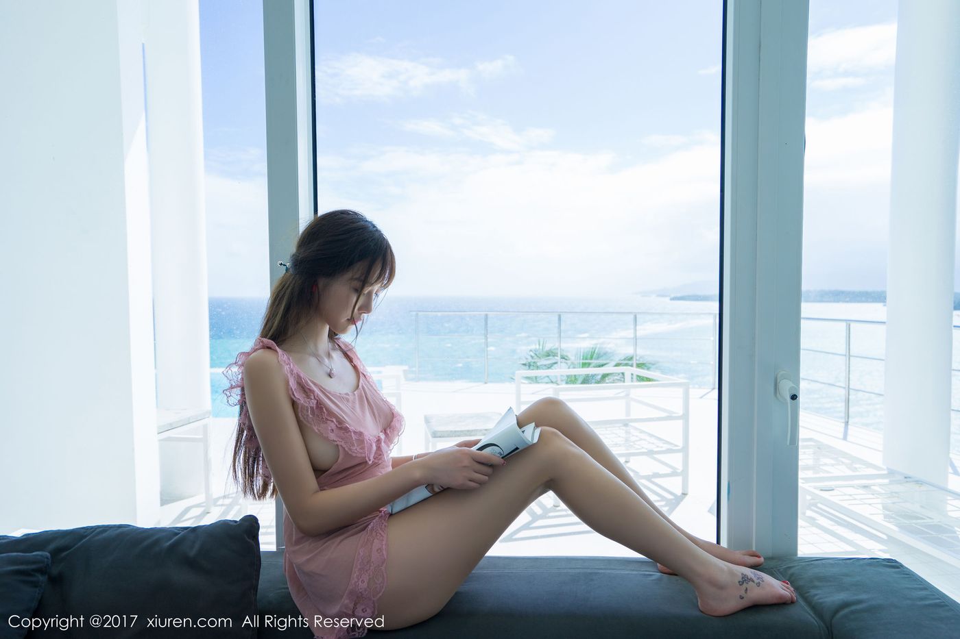 甜美女神杨晨晨sugar长滩爆乳厨娘制服诱惑旅拍