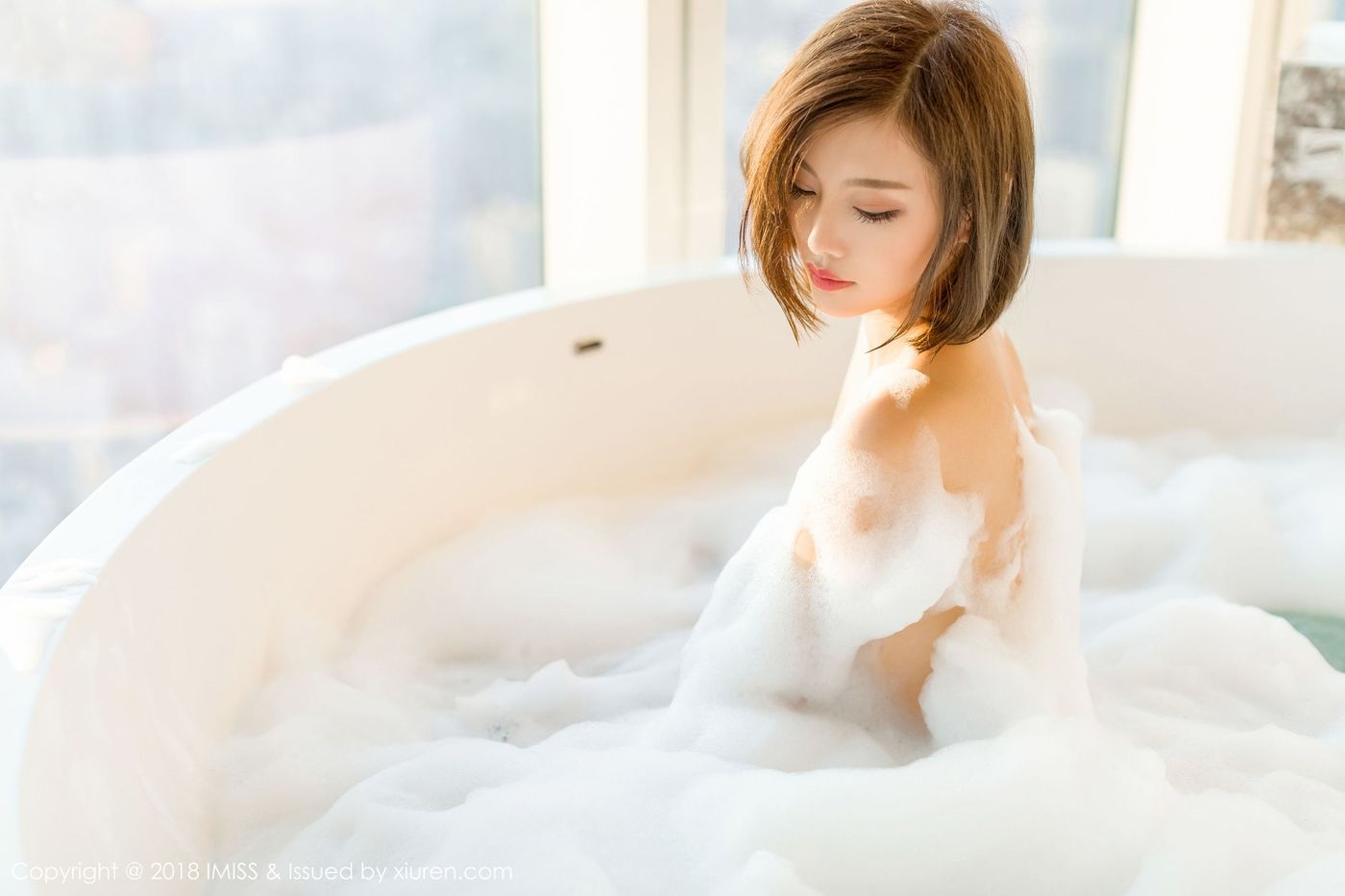 性感女神杨晨晨sugar婚纱黑丝情趣内衣诱惑写真