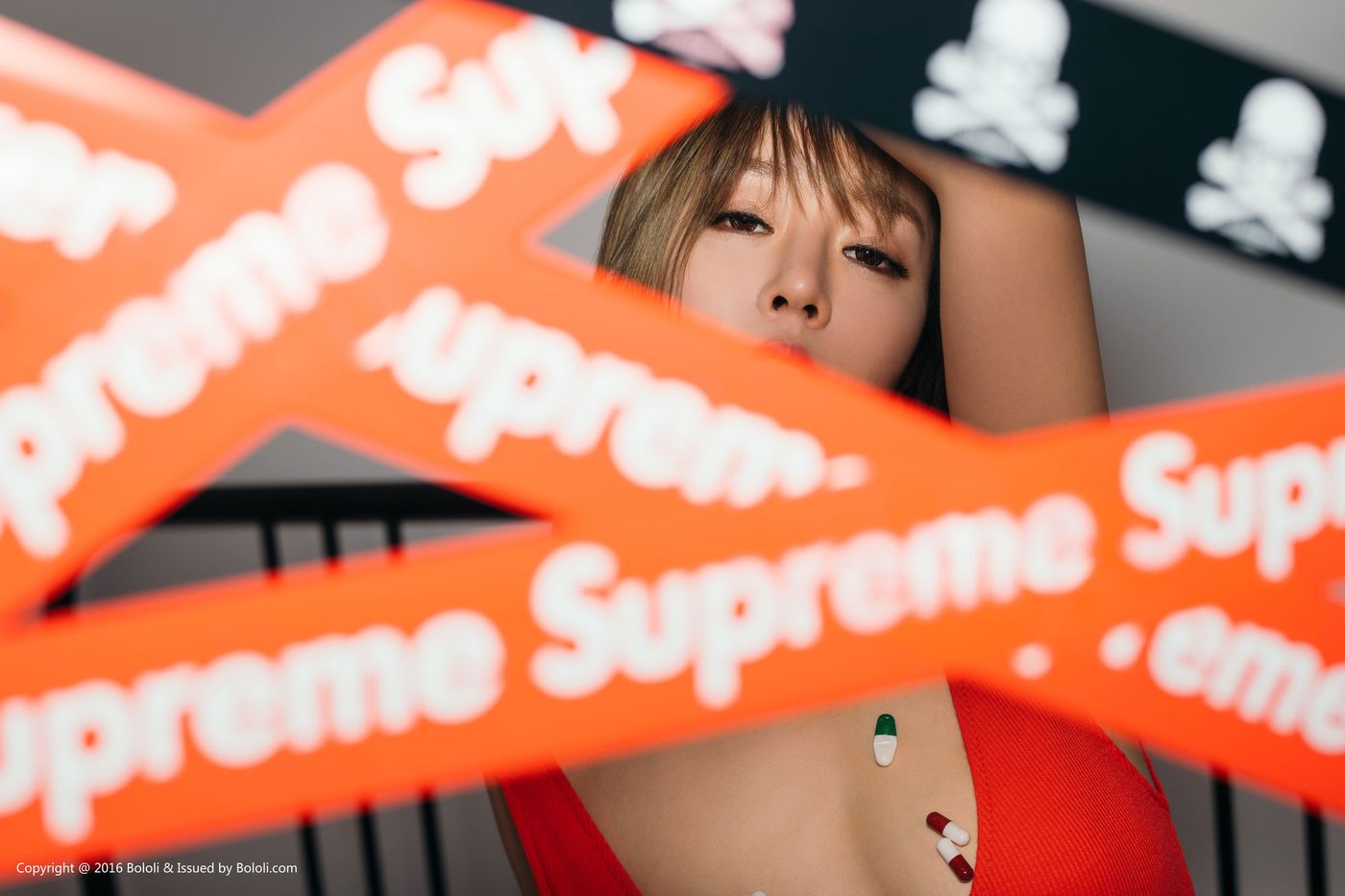 美女模特王雨纯红色诱惑连体衣Superme Vol.133