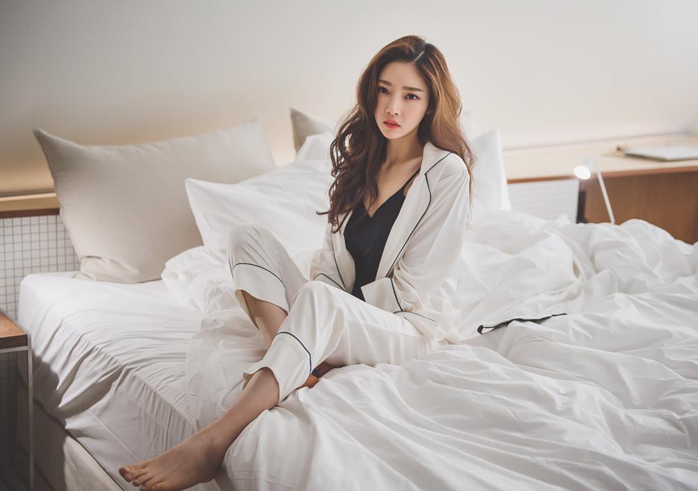 韩国美女模特朴正允2016年休闲服饰婚纱冷艳写真特辑