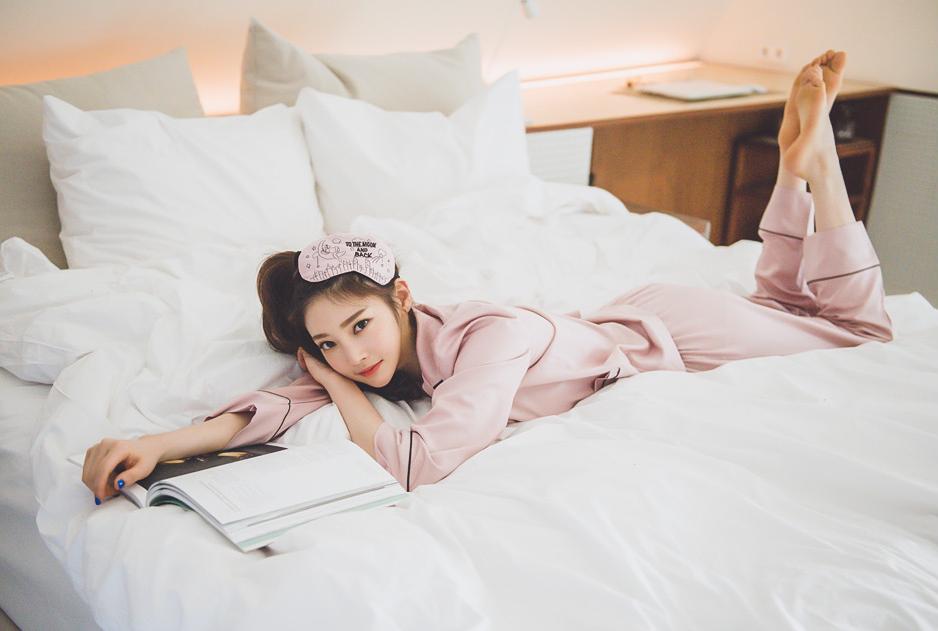 韩国美女模特朴正允2016年休闲服饰婚纱冷艳写真特辑