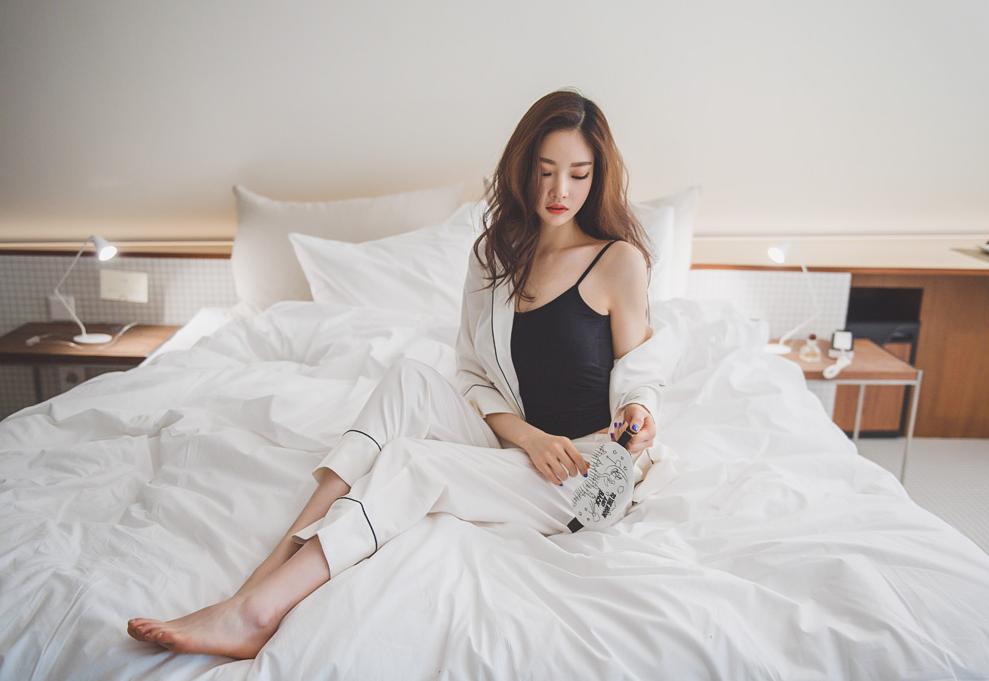 韩国美女模特朴正允2016年休闲服饰婚纱冷艳写真特辑