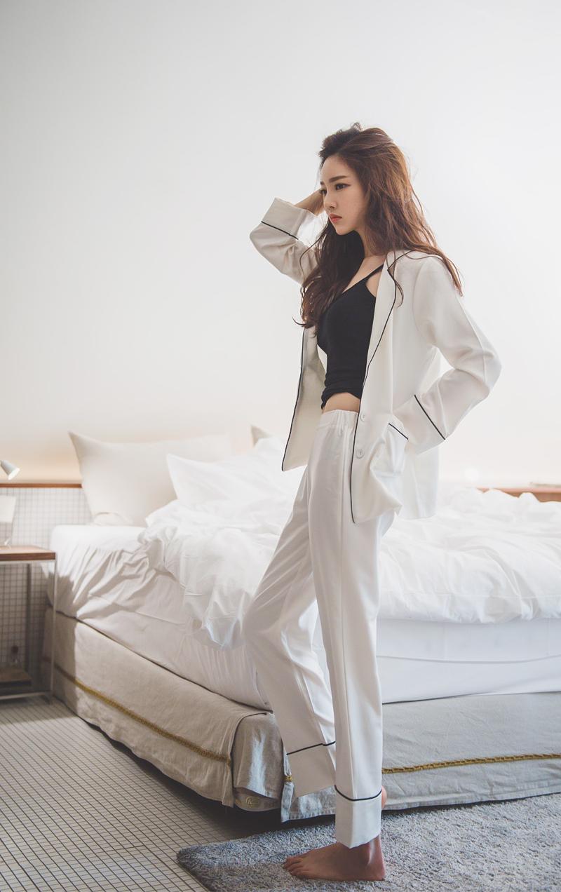 韩国美女模特朴正允2016年休闲服饰婚纱冷艳写真特辑