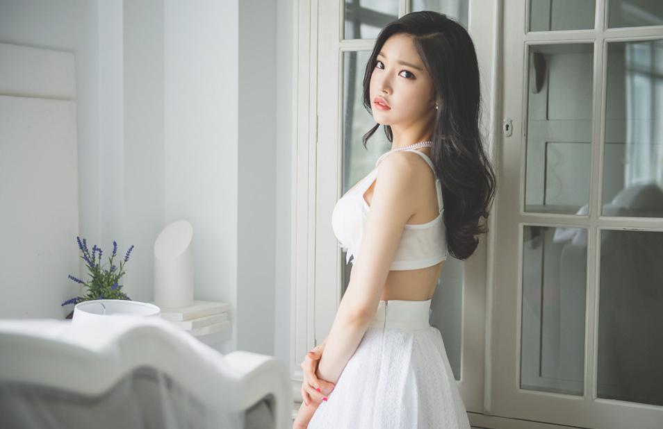 韩国美女模特朴正允2016年休闲服饰婚纱冷艳写真特辑