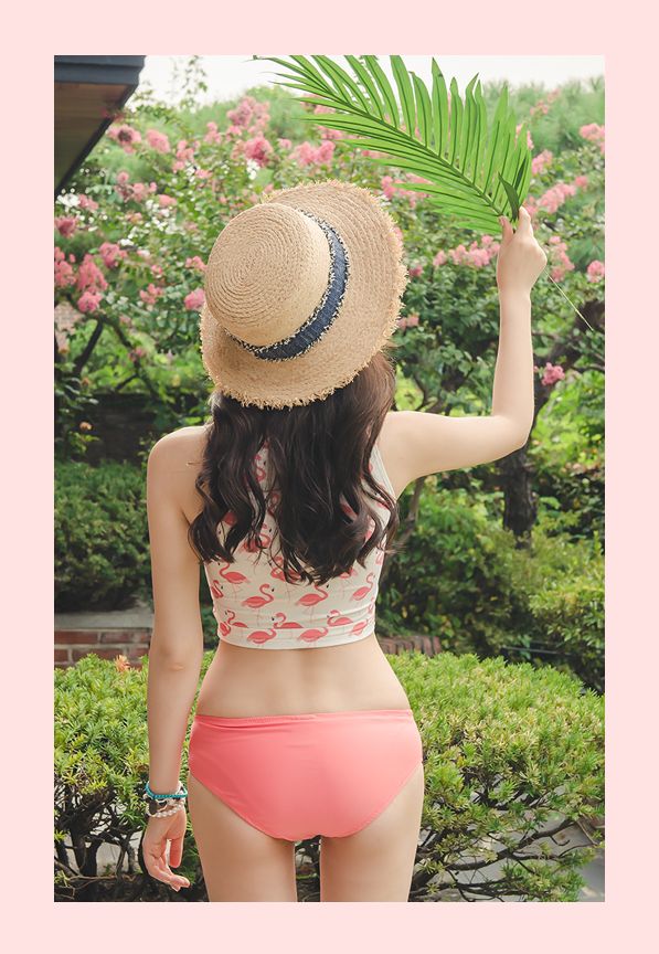 韩国网拍模特李妍静2017年MayBeach比基尼系列拍摄