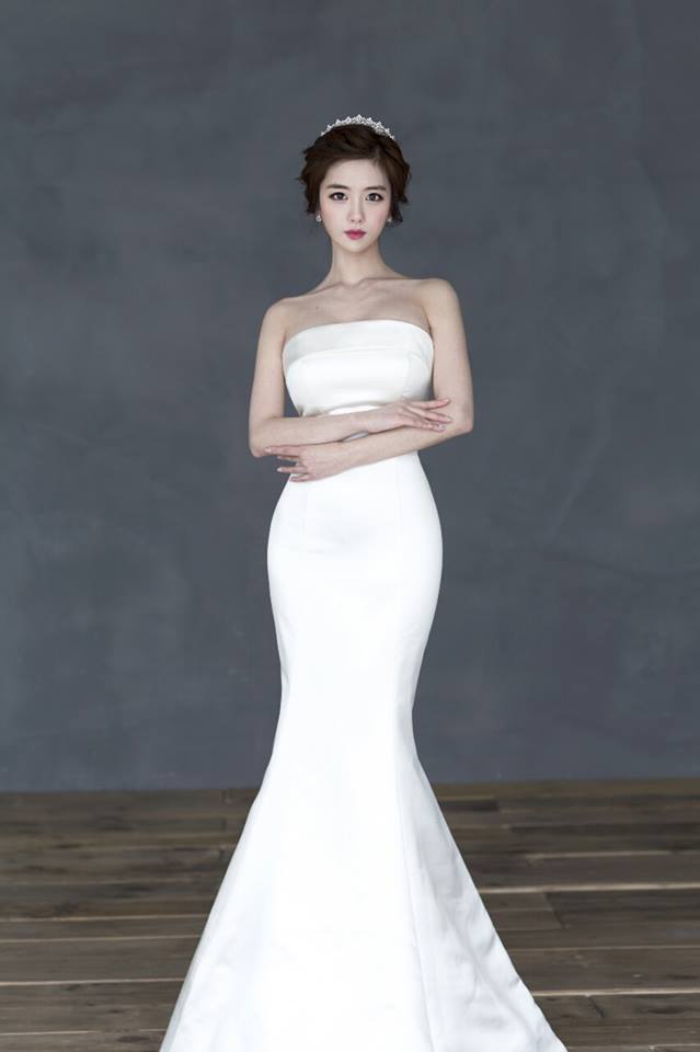 韩国美女网红韩申颖魔鬼身材比基尼波涛胸汹极品美图