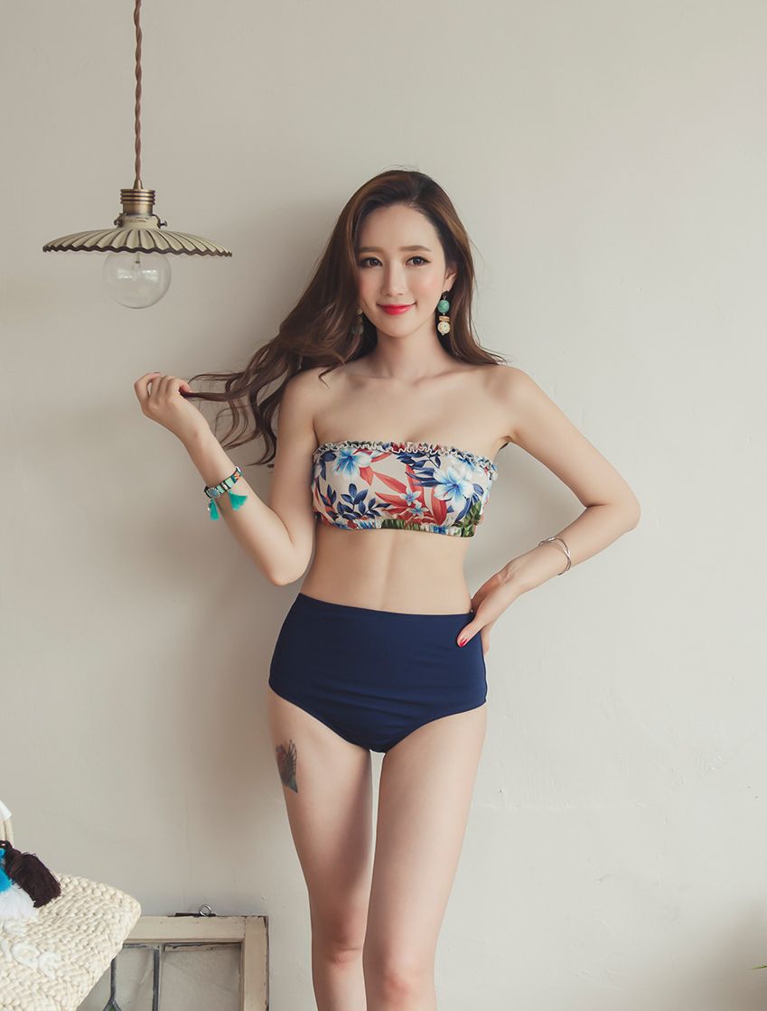 韩国网拍模特李妍静2017年MayBeach比基尼系列