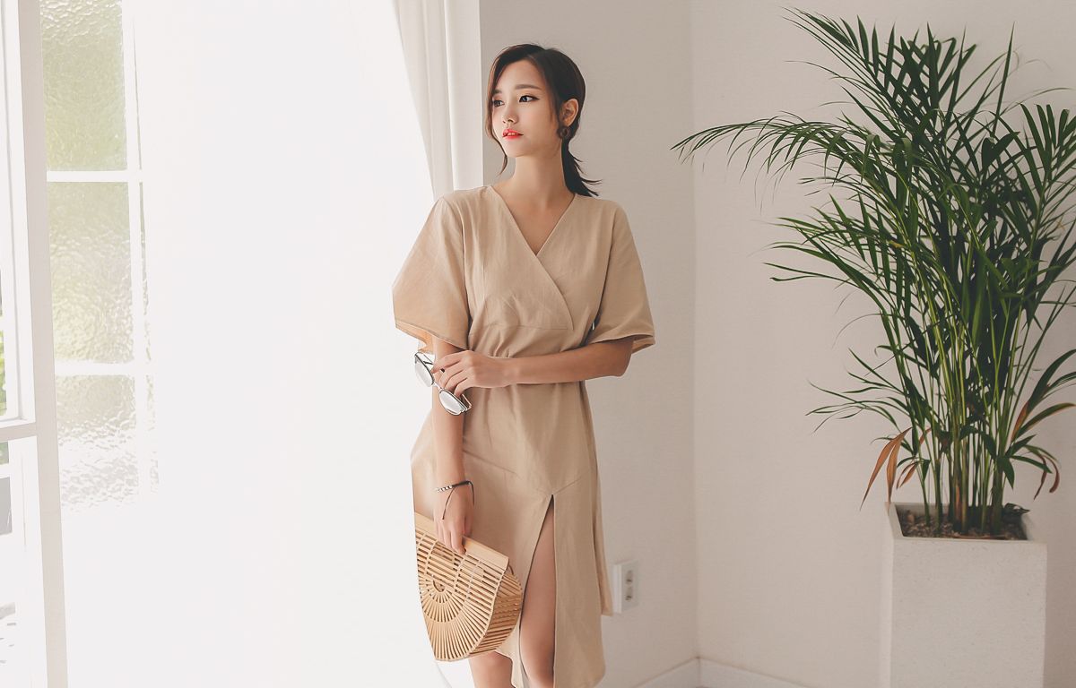 韩国养眼赛车女郎延智恩maybeach休闲装系列清新美图