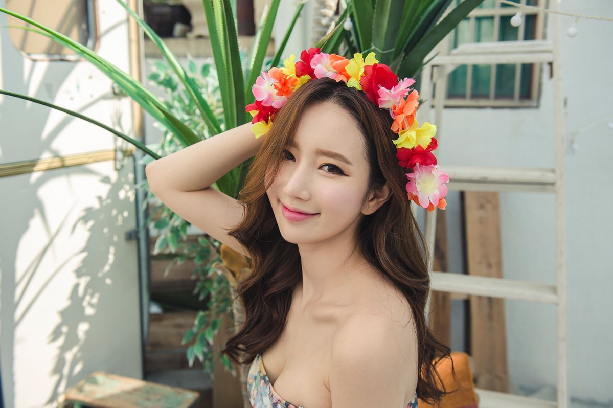 韩国网拍模特李妍静2017年MayBeach比基尼系列