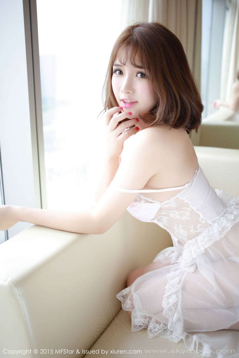 [MFStar模范学院] 粉嫩粉嫩养眼美女徐cake童颜巨乳第一套私房写真 VOL.012