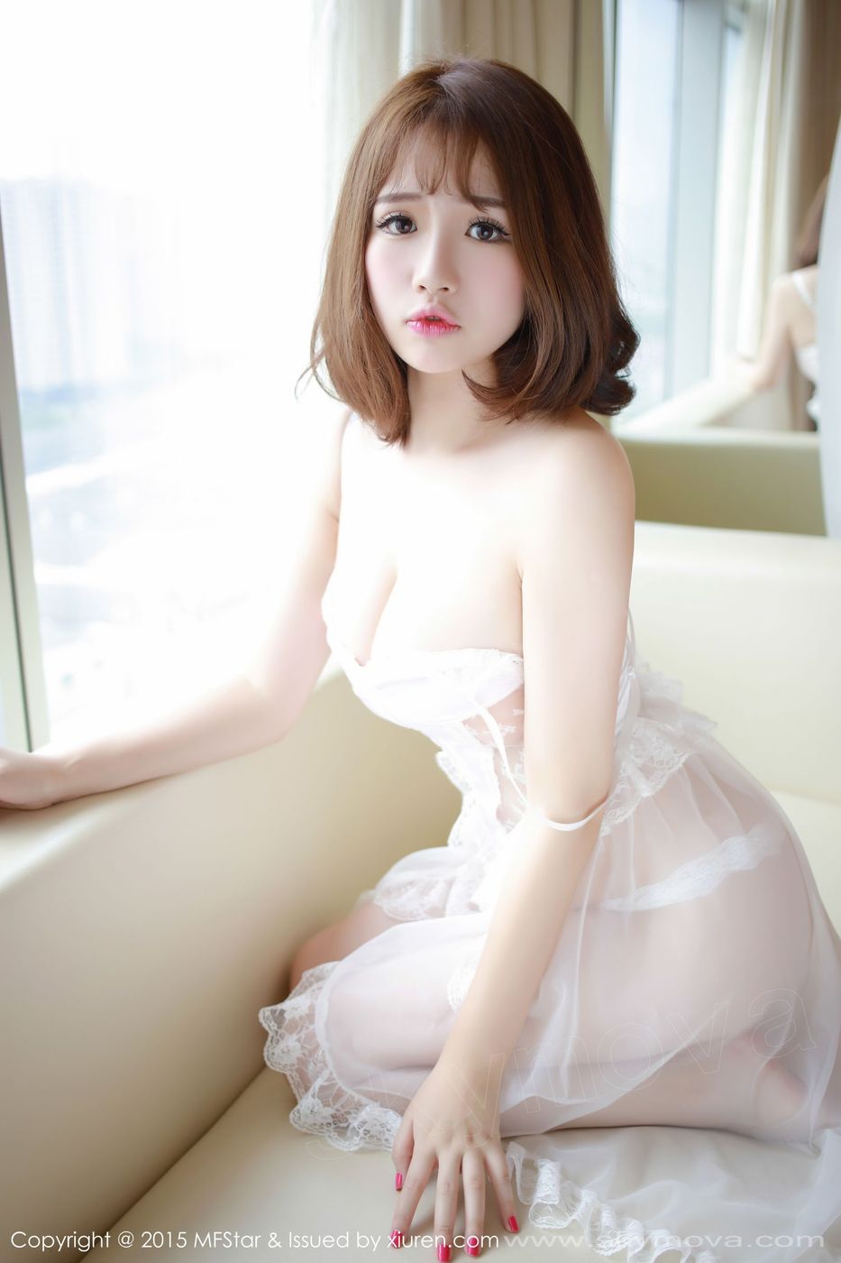 [MFStar模范学院] 粉嫩粉嫩养眼美女徐cake童颜巨乳第一套私房写真 VOL.012