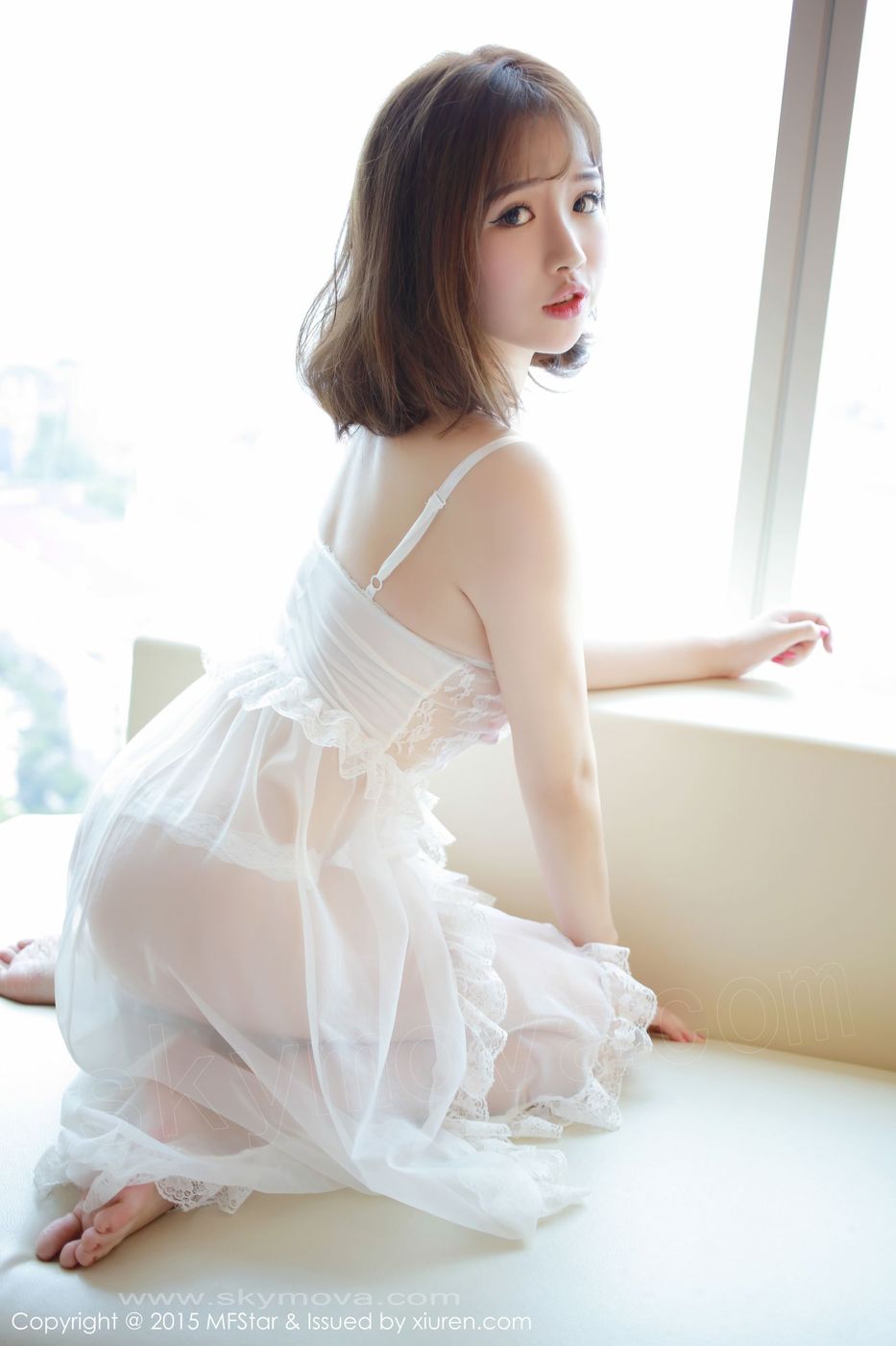 [MFStar模范学院] 粉嫩粉嫩养眼美女徐cake童颜巨乳第一套私房写真 VOL.012