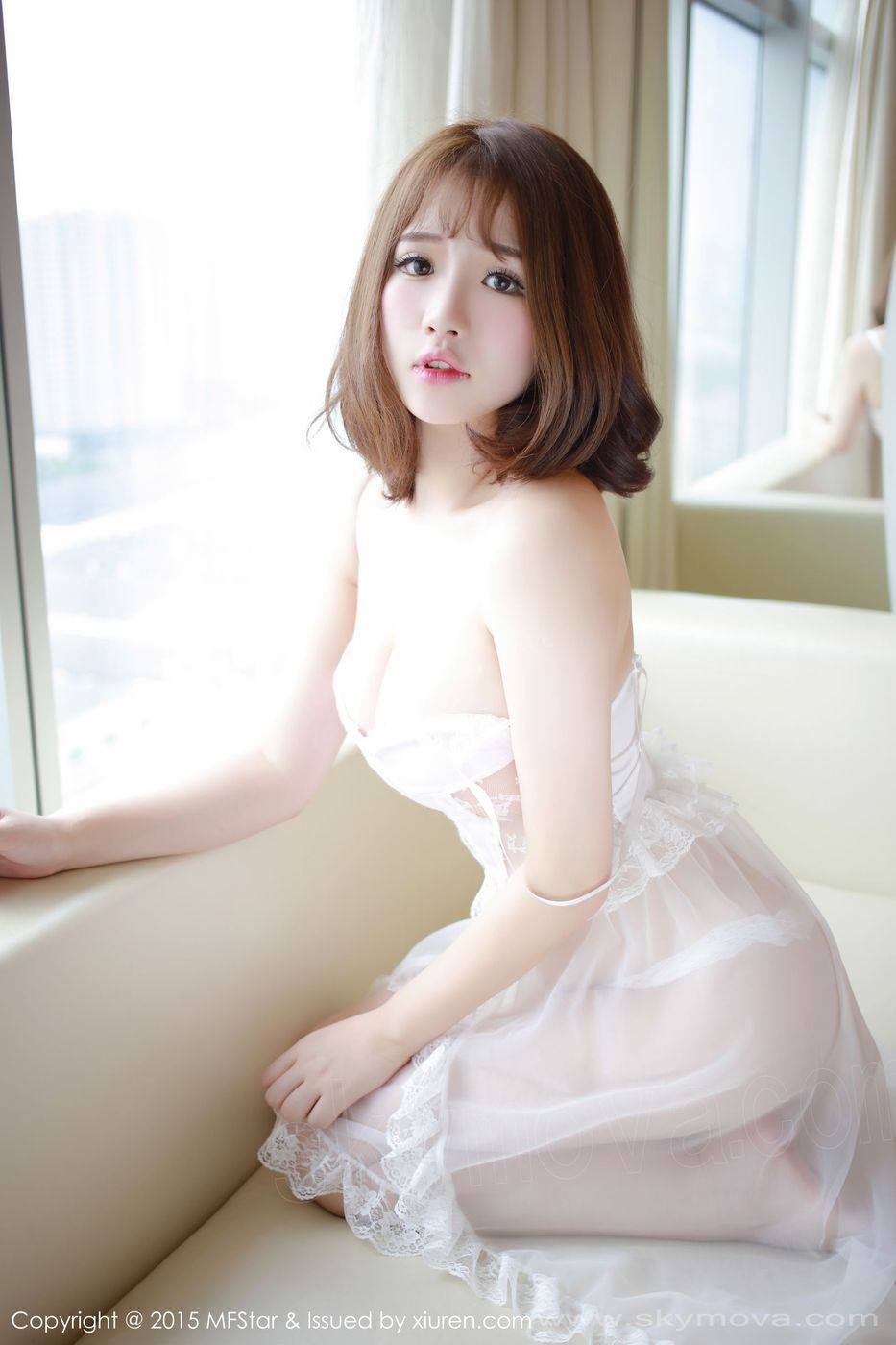 [MFStar模范学院] 粉嫩粉嫩养眼美女徐cake童颜巨乳第一套私房写真 VOL.012
