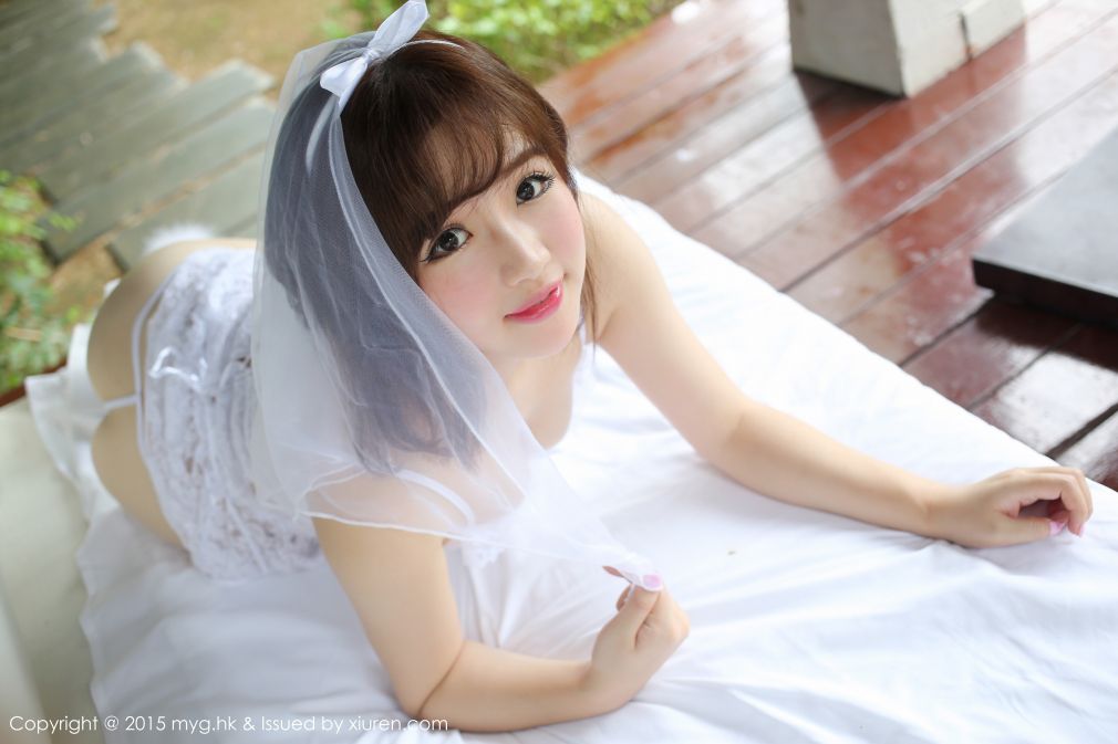 宅男女神徐cake童颜巨乳白色婚纱系列三亚写真 Vol.165