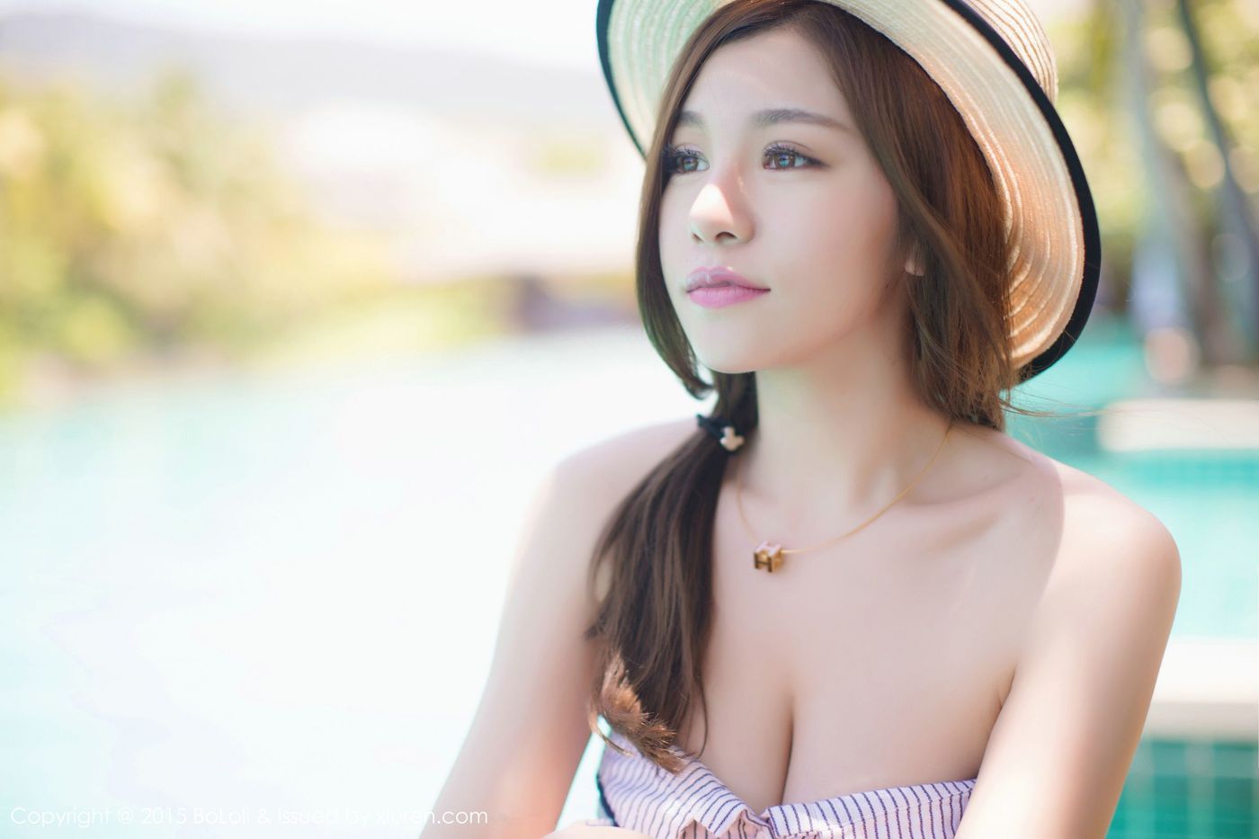 清新美女刘娅希比基尼爆乳泳衣诱惑三亚旅拍写真 VOL.014
