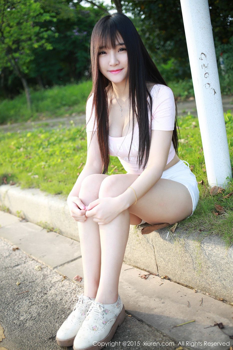 极品美女模特夏瑶baby广州大学城清新外拍 No.345
