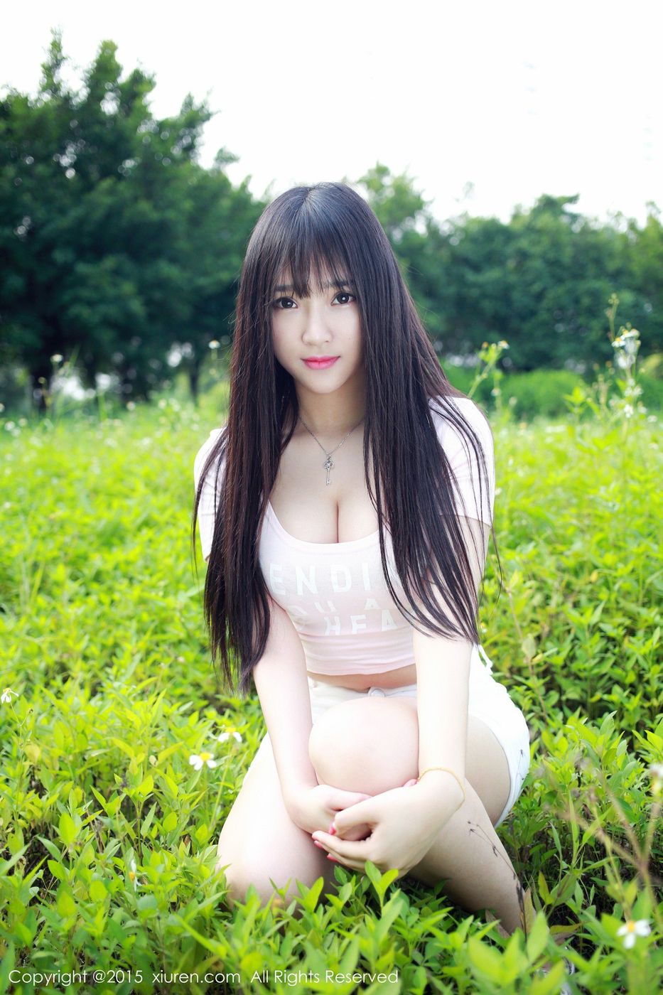 极品美女模特夏瑶baby广州大学城清新外拍 No.345