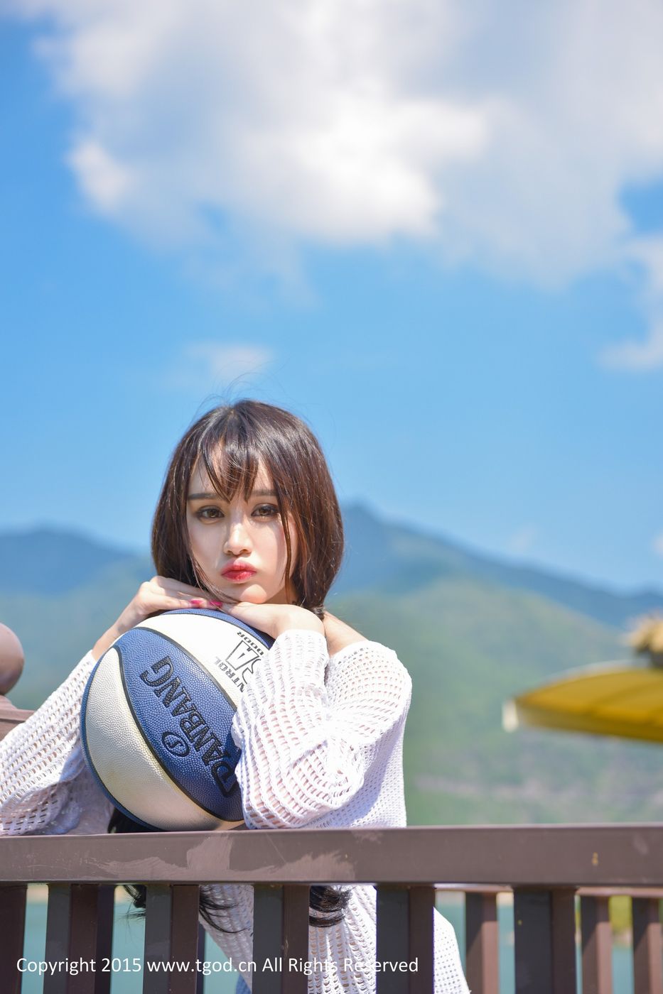 极品美女Cheryl青树死库水云曼户外旅拍第二刊