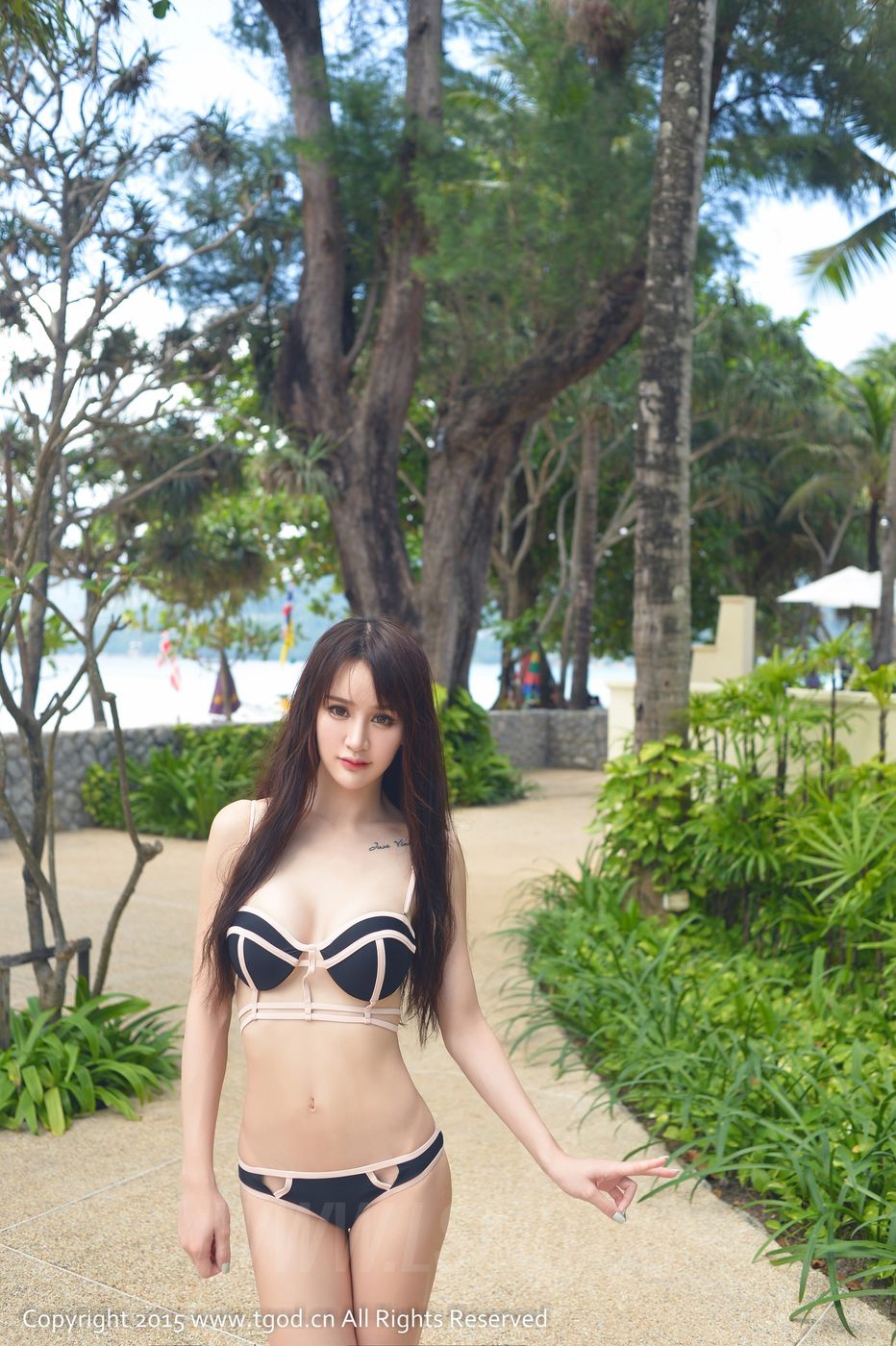 美女模特Cheryl青树沙滩比基尼内衣诱惑普吉岛旅拍第二刊