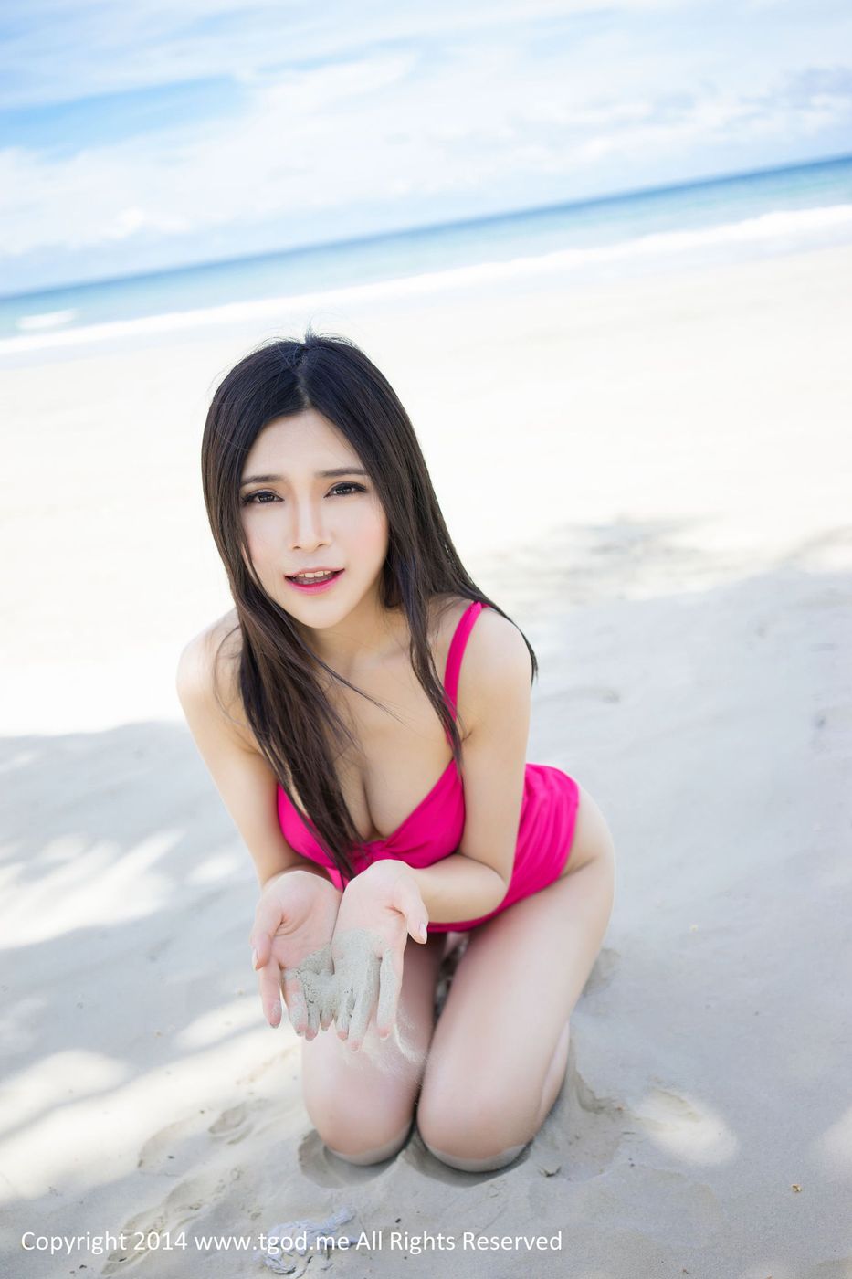 推女神氧气美女张美荧空姐比基尼内衣制服诱惑沙巴旅拍