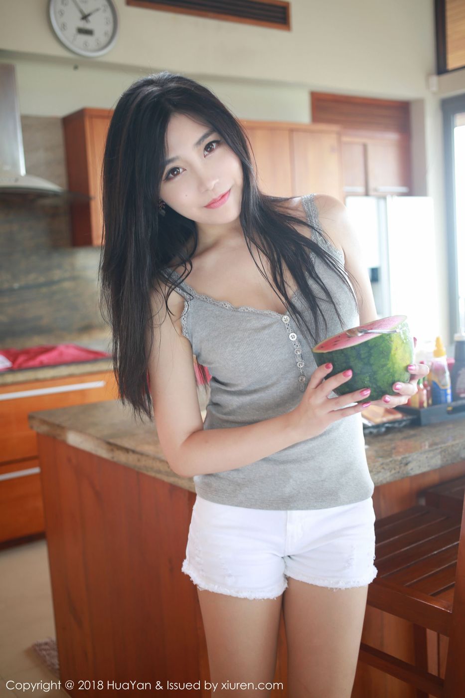 性感女神许诺Sabrina美胸热裤苏梅岛旅拍 Vol.054