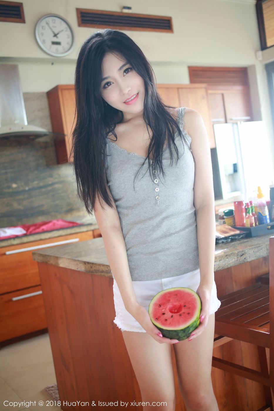 性感女神许诺Sabrina美胸热裤苏梅岛旅拍 Vol.054