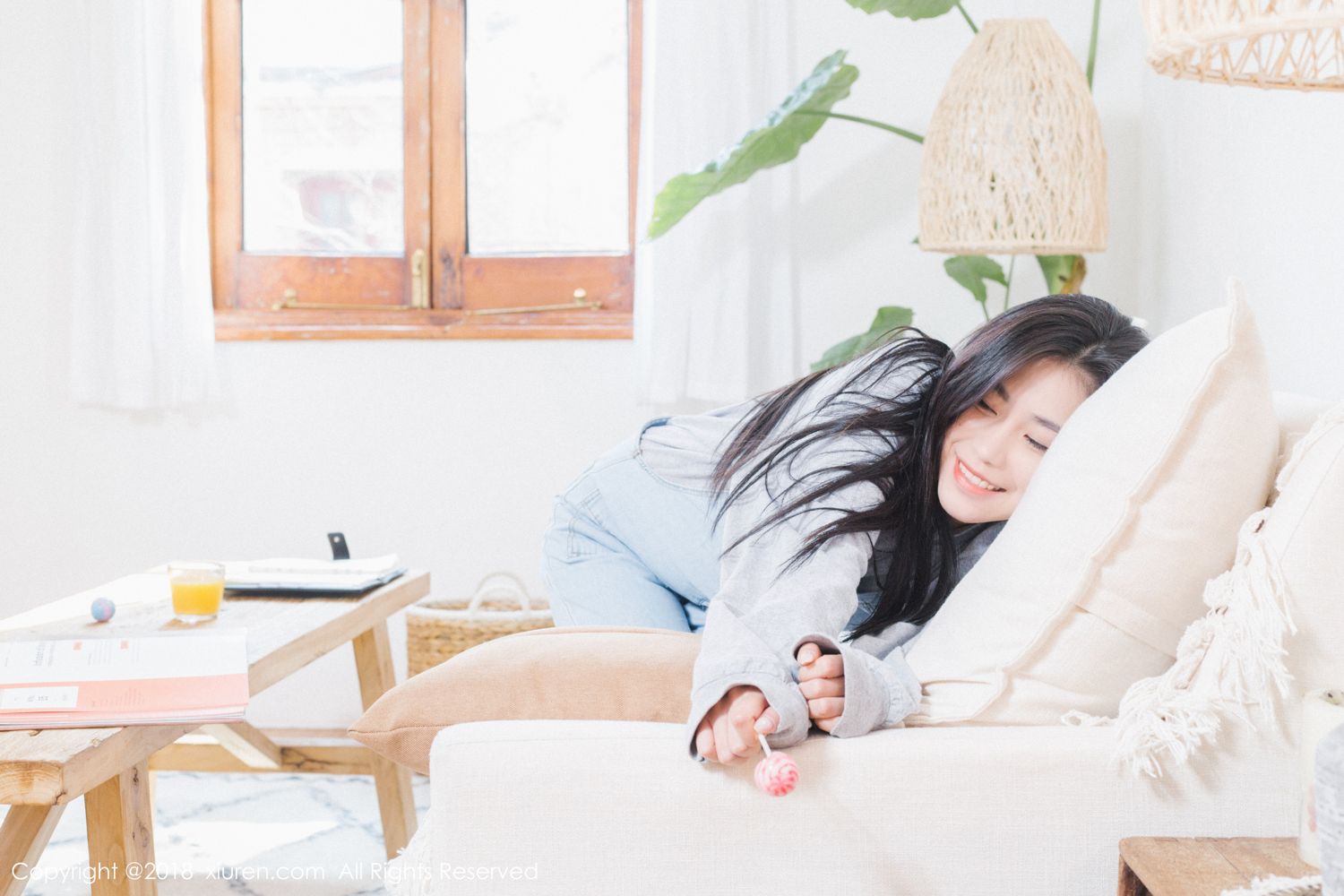 宅男女神许诺Sabrina清新薄纱早安女友写真 No.1024