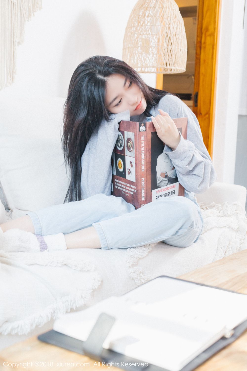 宅男女神许诺Sabrina清新薄纱早安女友写真 No.1024