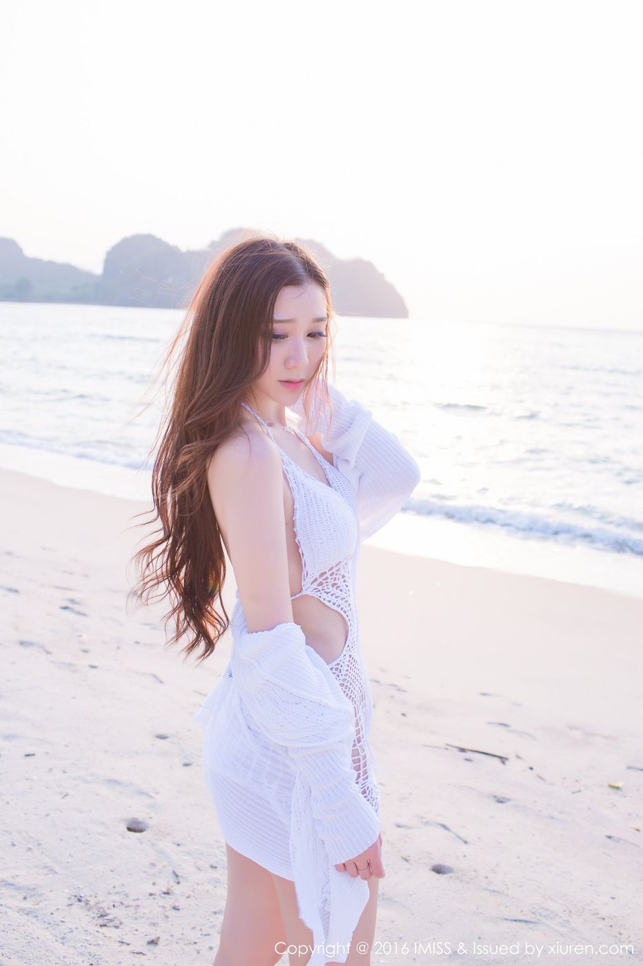 新人妹子淼淼萌萌哒沙滩泳衣比基尼兰卡威旅拍首套写真