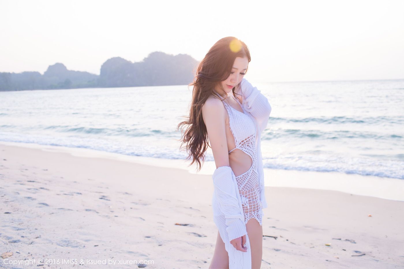 新人妹子淼淼萌萌哒沙滩泳衣比基尼兰卡威旅拍首套写真