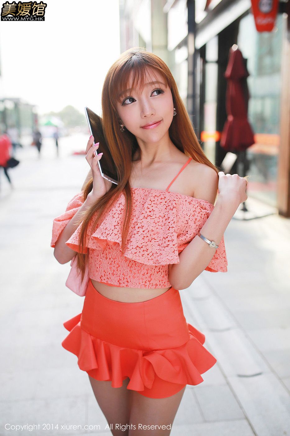 清纯美女王馨瑶Yanni吊带黑裙驰为数码宣传套图
