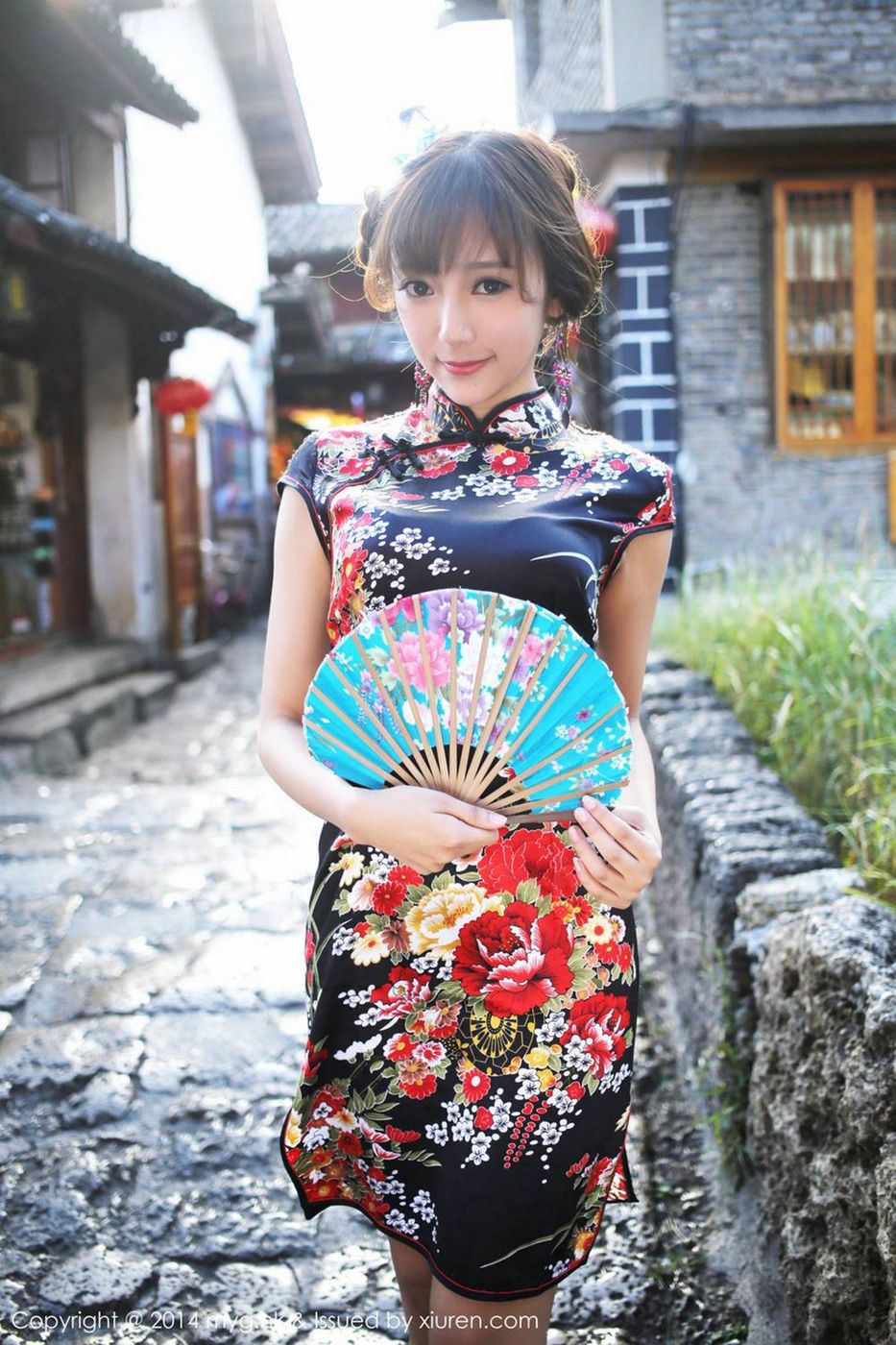 旗袍美女王馨瑶yanni极品身材丽江旅拍最后一套 Vol.080