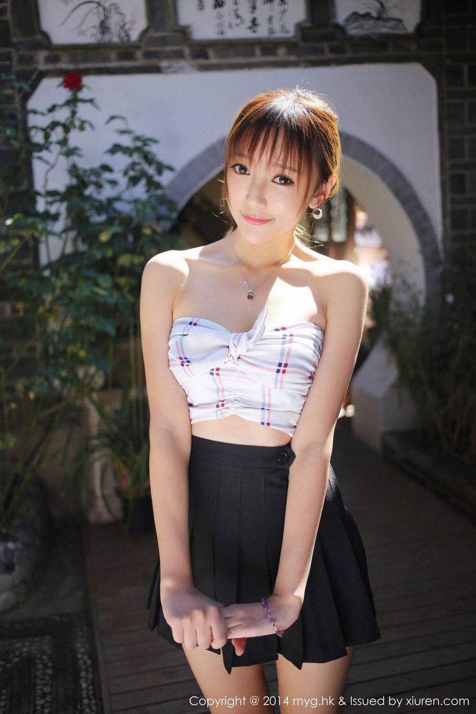 旗袍美女王馨瑶yanni极品身材丽江旅拍最后一套 Vol.080