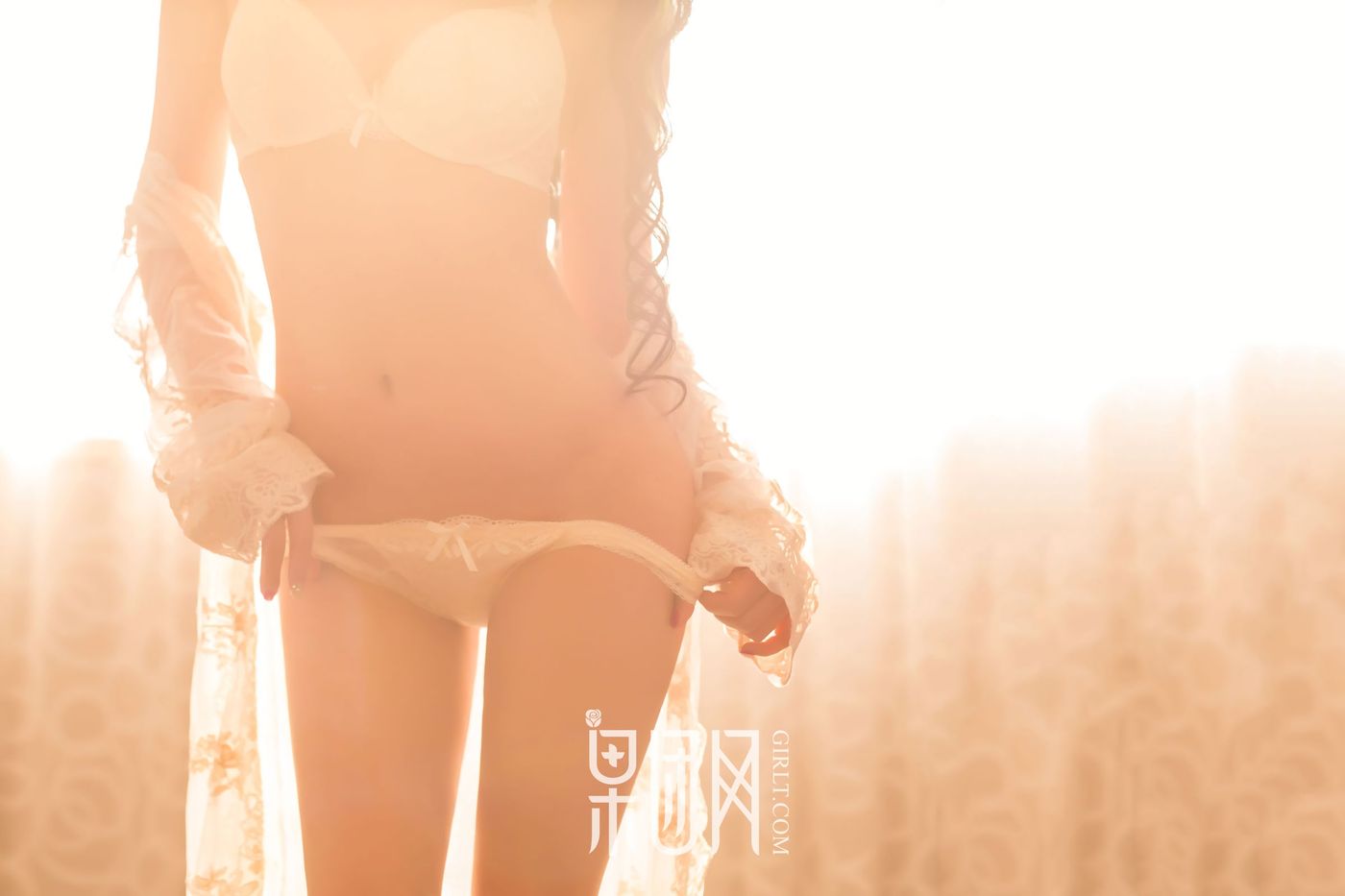 极品美女陈雅漫兔女郎花斑豹水手服性感爆棚套图