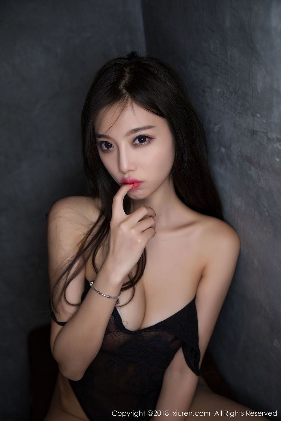性感女神杨晨晨sugar桌球黑丝美腿内衣诱惑私房写真 No.1169